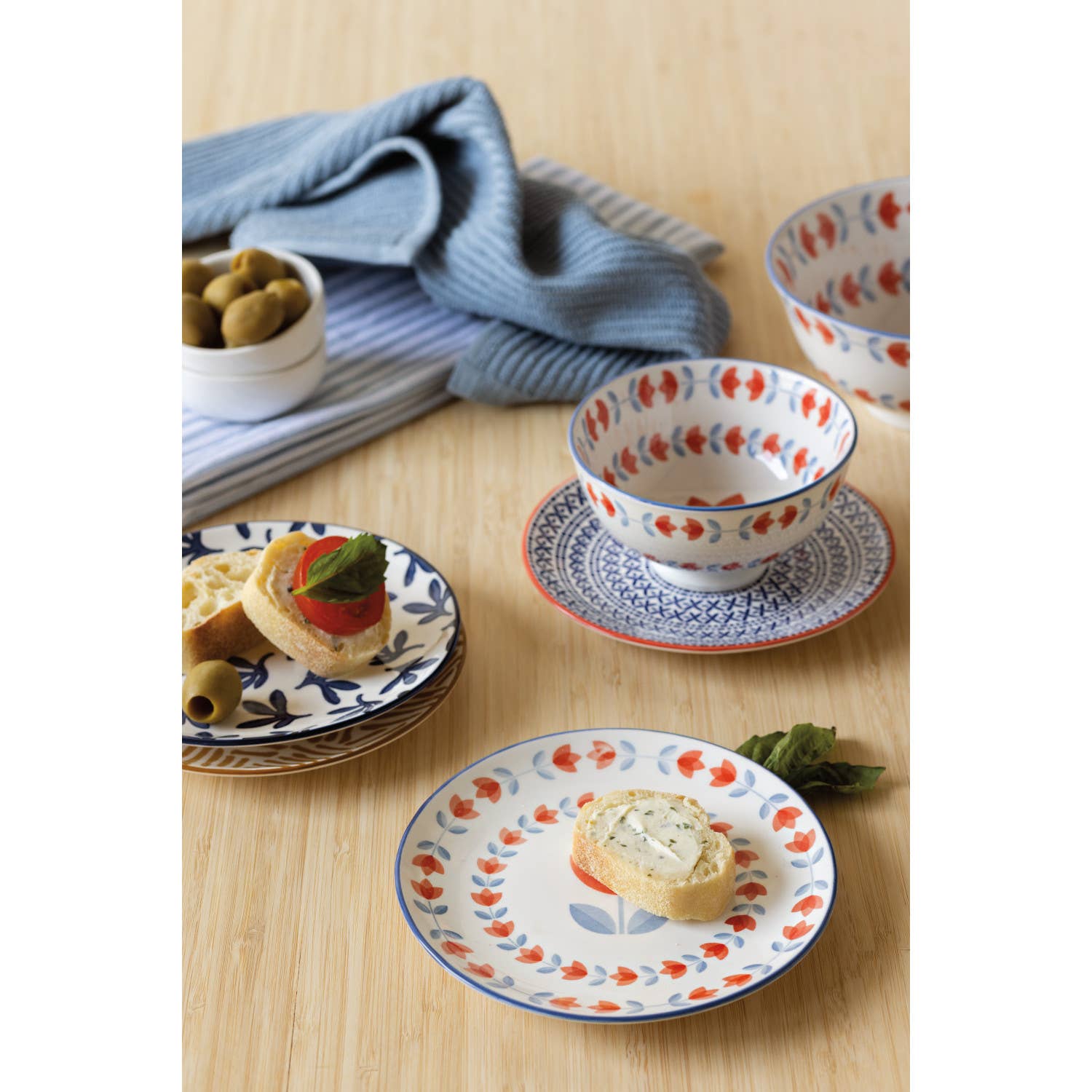 Yellow Lines 6" Appetizer Plate