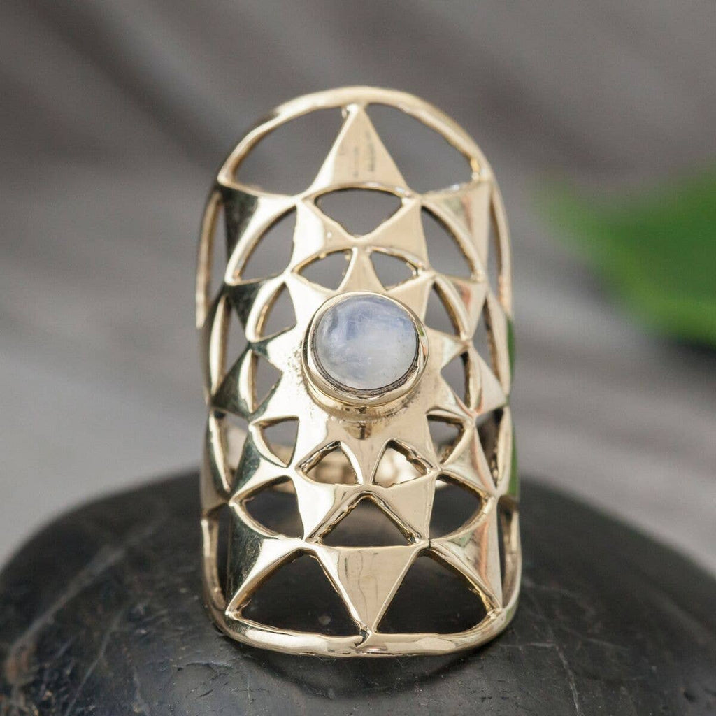 Baizaar - Geometric Stone Shield Ring