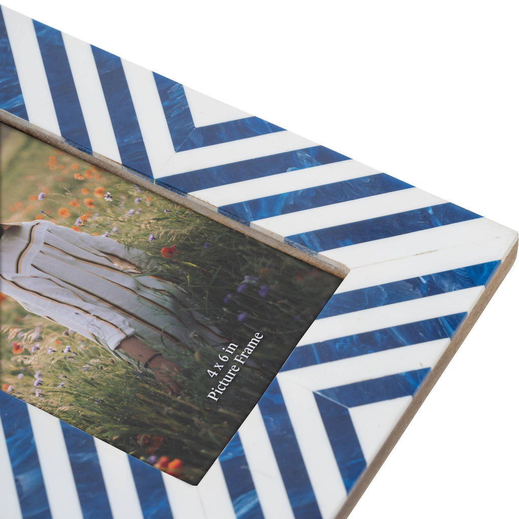4x6 in. Picture Frame - Blue/White Resin Chevron Striped