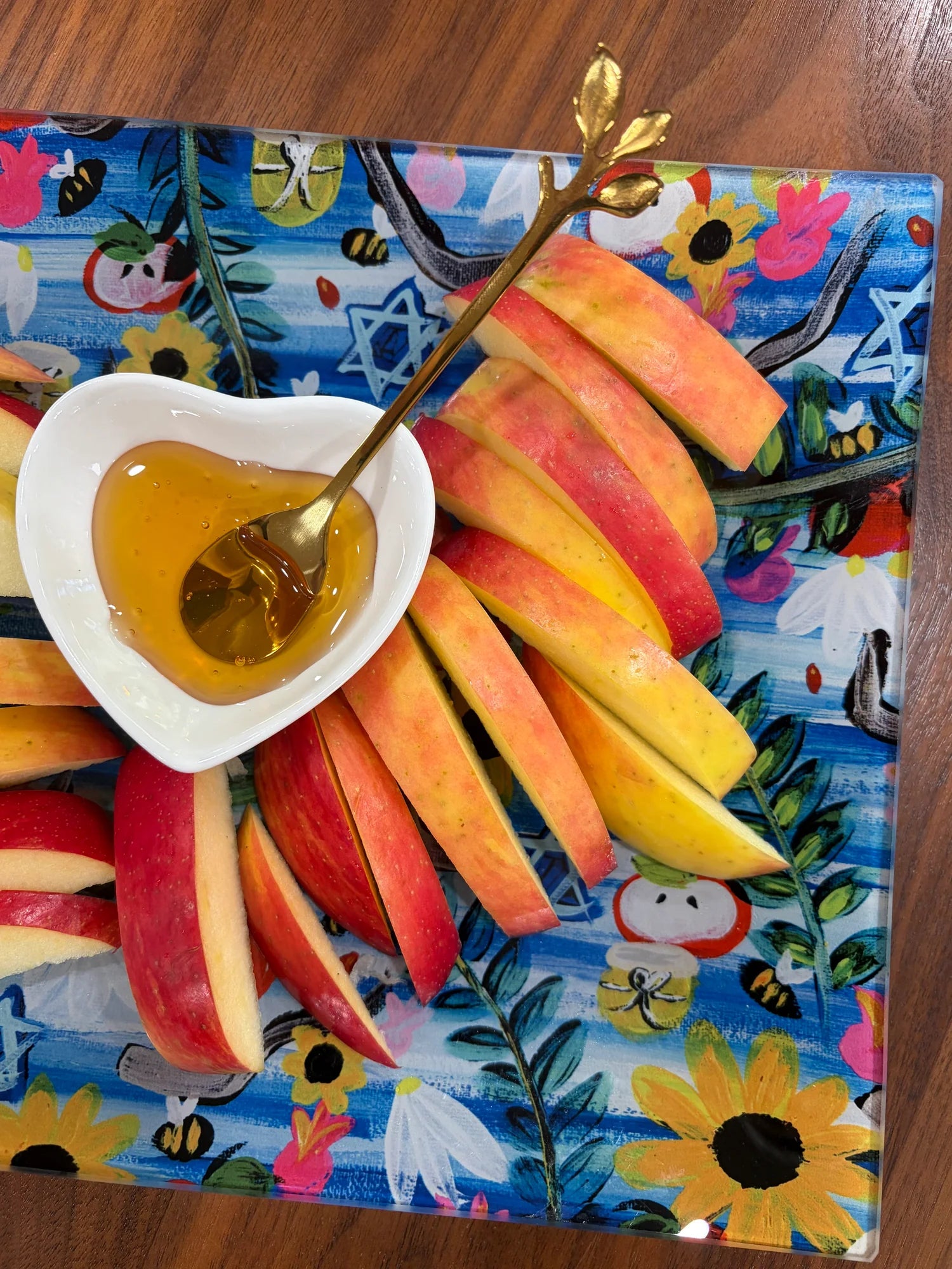 Rosh Hashanah Garden Party | Apple & Honey Dish Set