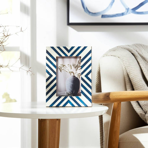 4x6 in. Picture Frame - Blue/White Resin Chevron Striped