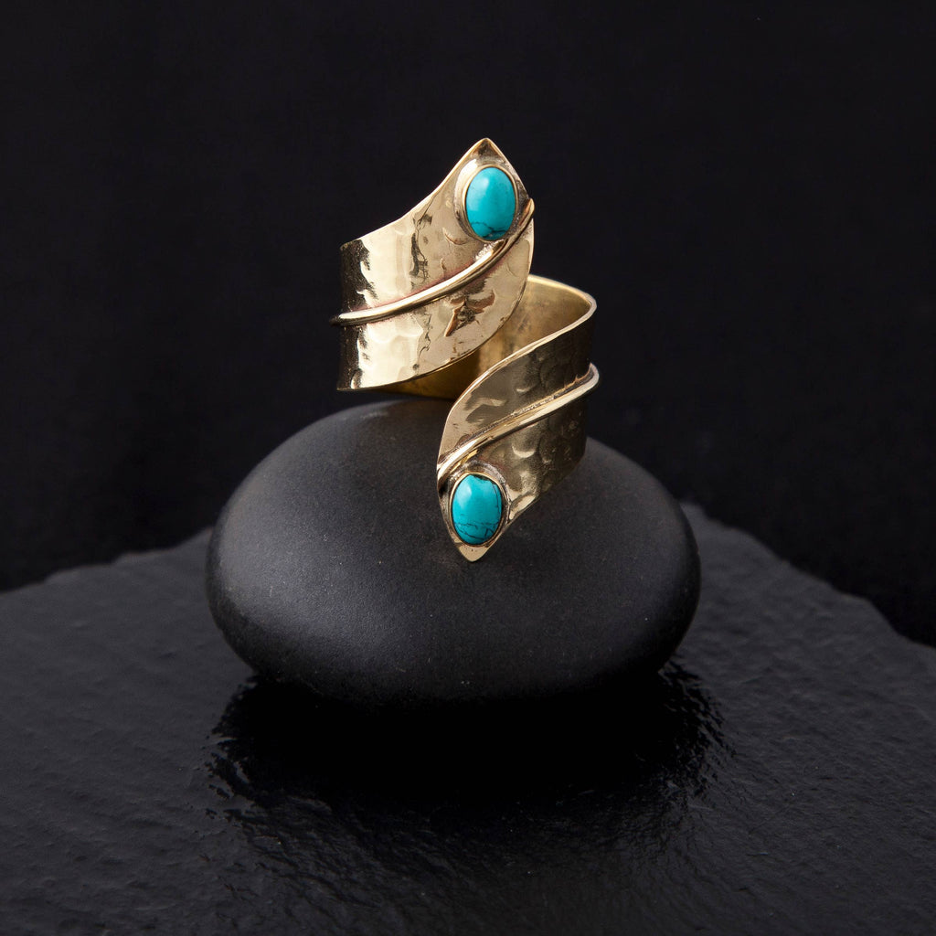 Baizaar - Brass Hammered Wrap Ring with Turquoise