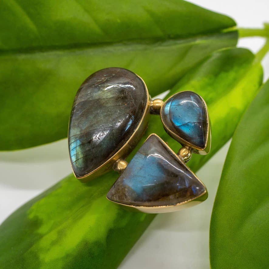 Baizaar - Natural Stone Cluster Brass Ring with Labradorite Stones